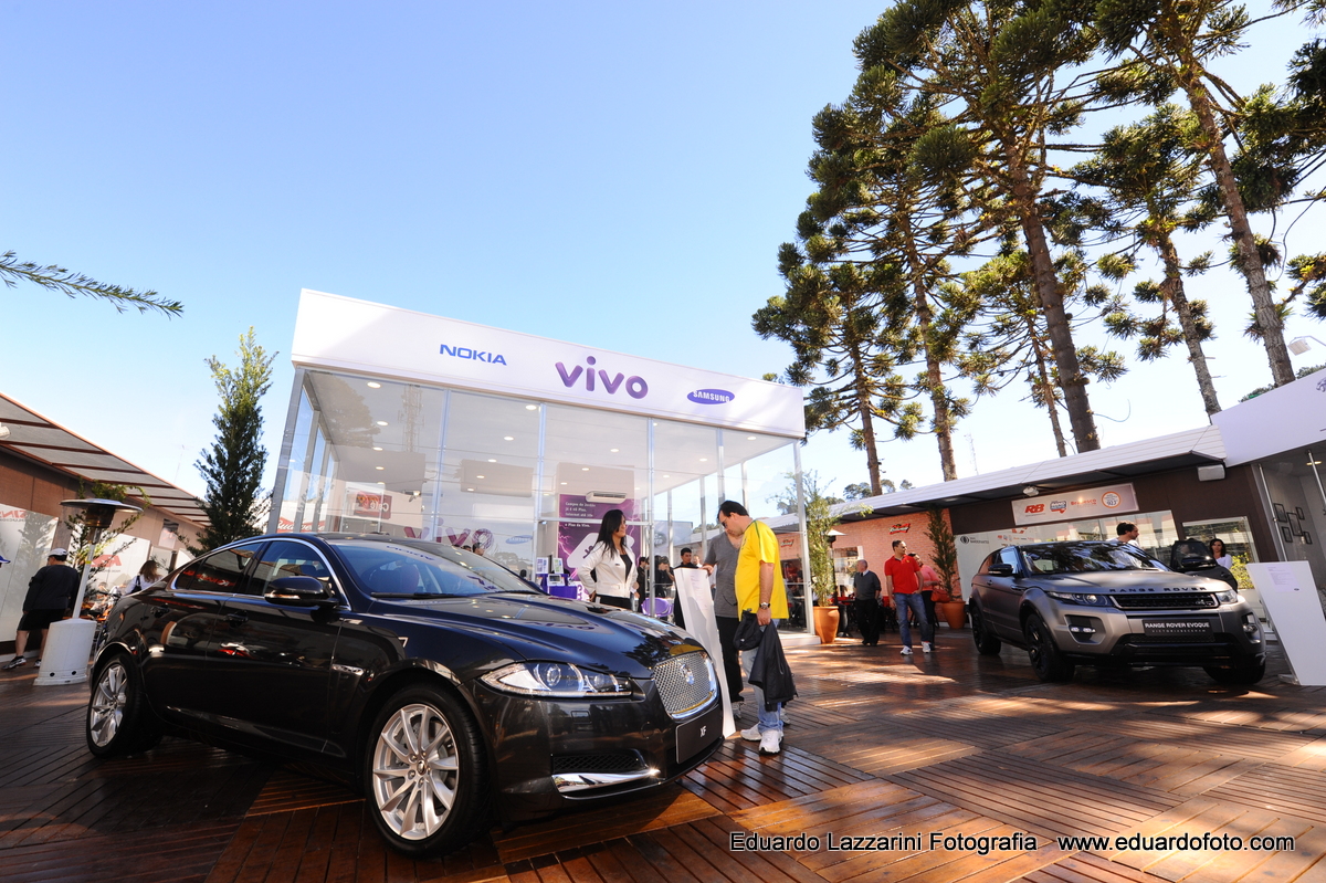 FOTOGRAFIA CORPORATIVA EMPRESARIAL TAUBATE SP Estande Vivo FOTÓGRAFO EDUARDO LAZZARINI