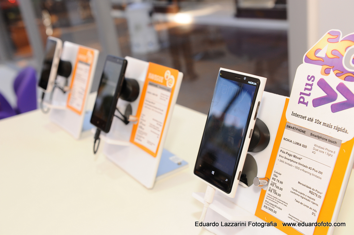 FOTOGRAFIA CORPORATIVA EMPRESARIAL TAUBATE SP Estande Vivo FOTÓGRAFO EDUARDO LAZZARINI