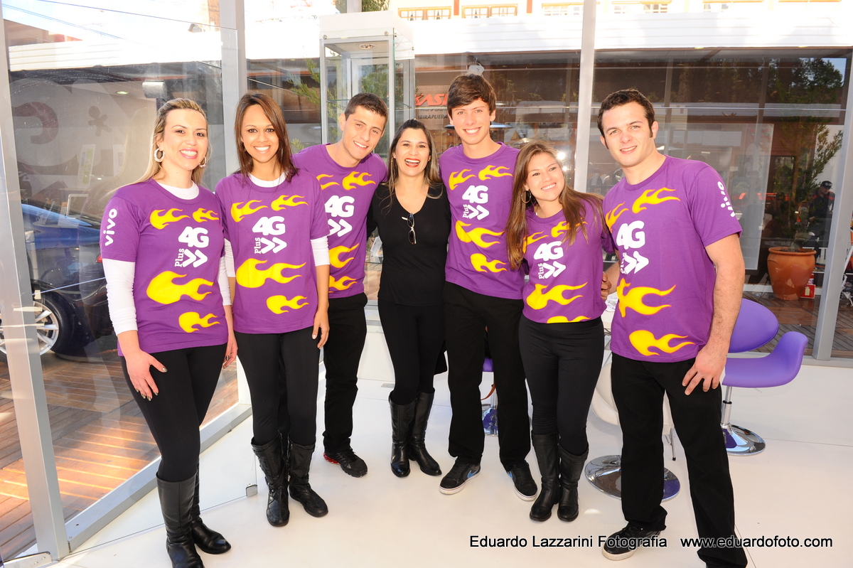 FOTOGRAFIA CORPORATIVA EMPRESARIAL TAUBATE SP Estande Vivo FOTÓGRAFO EDUARDO LAZZARINI
