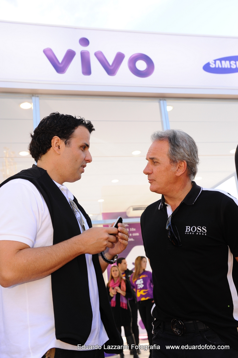 FOTOGRAFIA CORPORATIVA EMPRESARIAL TAUBATE SP Estande Vivo FOTÓGRAFO EDUARDO LAZZARINI