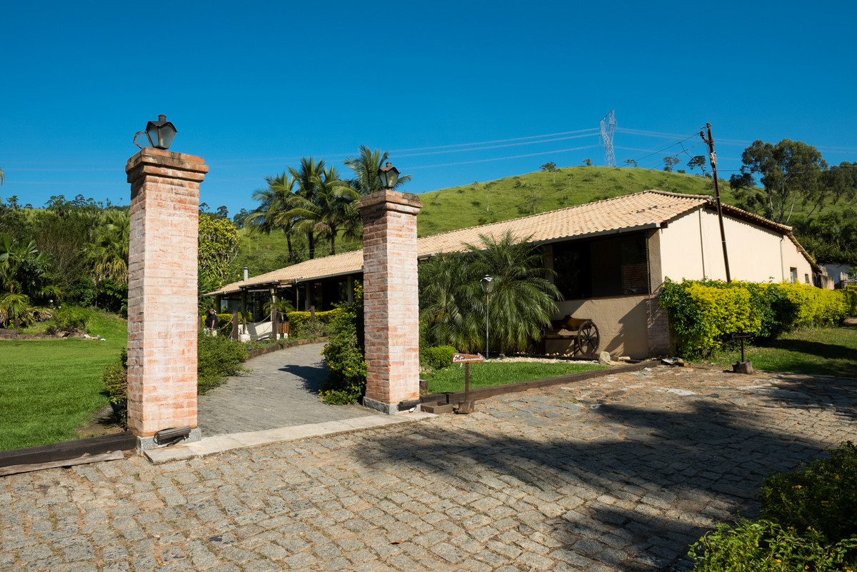 ANIVERSÁRIO TAUBATÉ Maria Clara 10 anos FOTOGRAFO EDUARDO LAZZARINI FOTOGRAFO DE ANIVERSÁRIOS EM TAUBATE SP