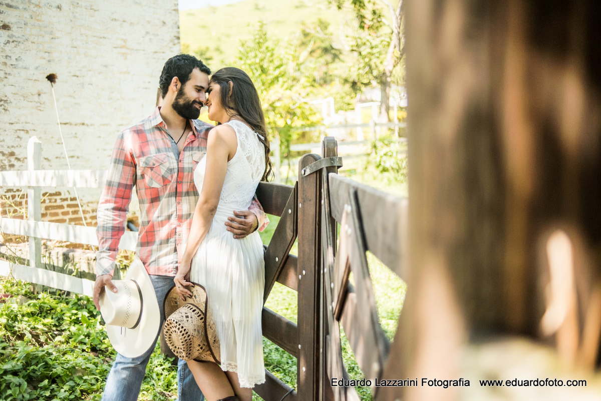 CASAMENTO TAUBATÉ ENSAIO Larissa e Luis Fernando FOTOGRAFO EDUARDO LAZZARINI FOTOGRAFO DE CASAMENTOS EM TAUBATE SP