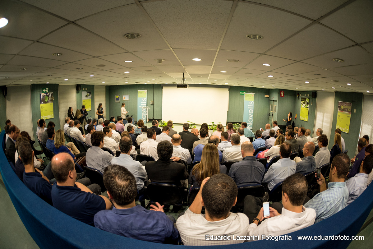FOTOGRAFIA CORPORATIVA EMPRESARIAL TAUBATE SP Premiação dos Fornecedores Novelis FOTÓGRAFO EDUARDO LAZZARINI