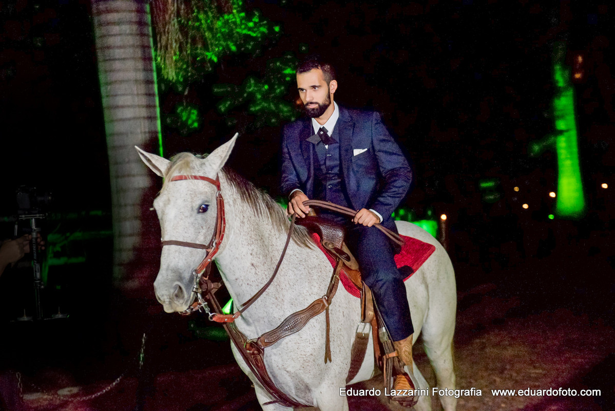 CASAMENTO TAUBATÉ Larissa e Luis Fernando FOTOGRAFO EDUARDO LAZZARINI FOTOGRAFO DE CASAMENTOS EM TAUBATE SP