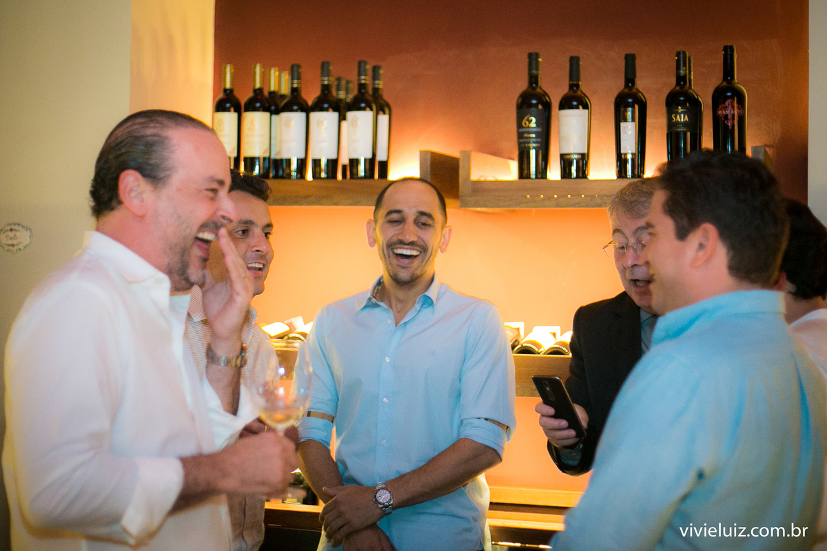 empresários sorrindo