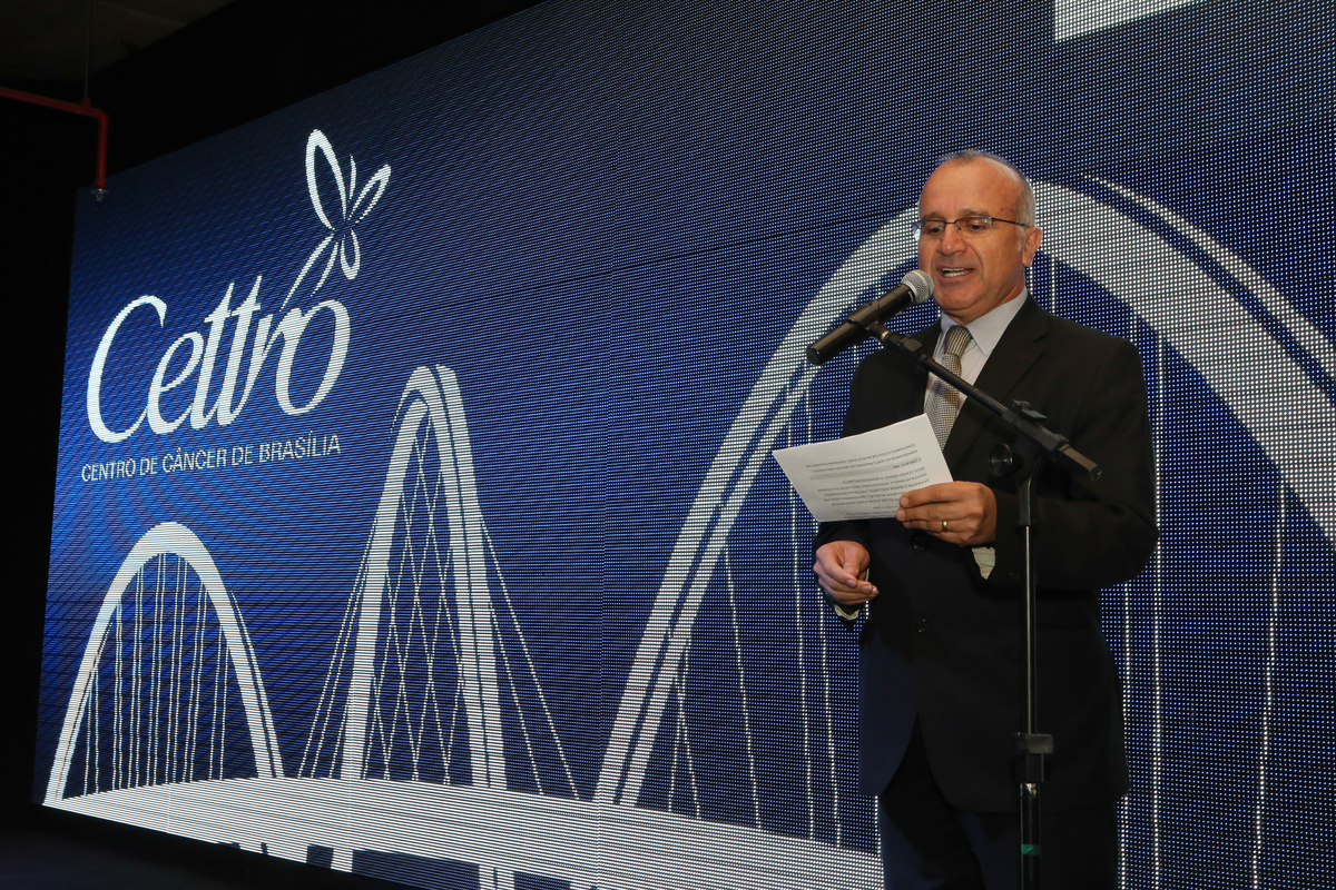 foto corporativa do apresentador