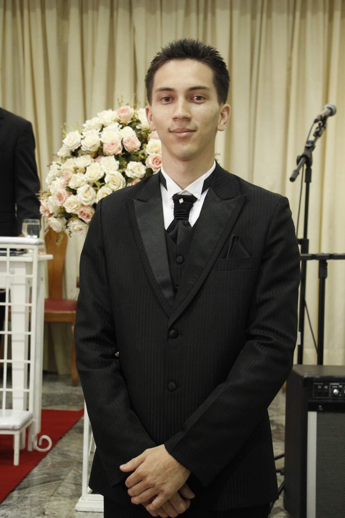 Foto do noivo esperando a noiva