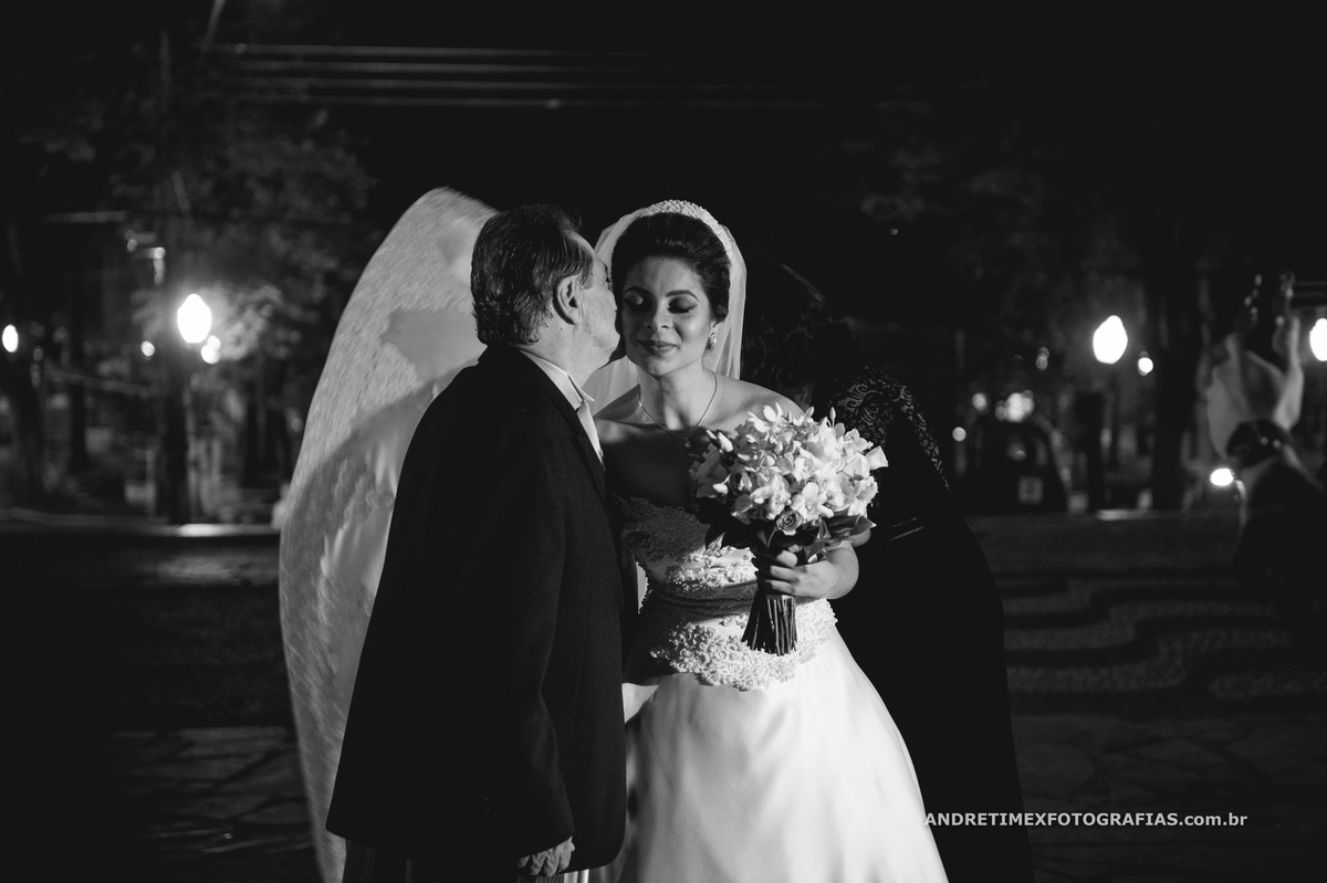 Fotografia casamento. Casamento Bariri. Fotógrafo Bariri. casamento no interior. wedding . fotografia de casamento. noivas. noivo. Inspiração casamentos.casamentos. fotografia com emoção . sensibilidade. Andre Timex fotografias.