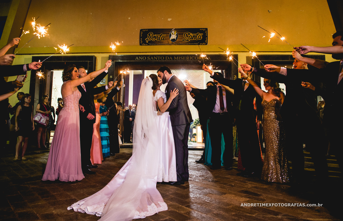 Fotografia casamento. Casamento Bariri. Fotógrafo Bariri. casamento no interior. wedding . fotografia de casamento. noivas. noivo. Inspiração casamentos.casamentos. fotografia com emoção . sensibilidade. Andre Timex fotografias.