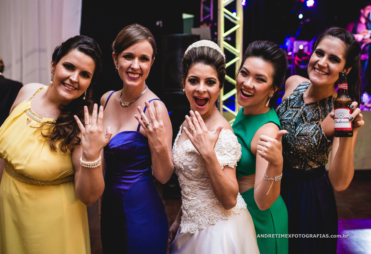 Fotografia casamento. Casamento Bariri. Fotógrafo Bariri. casamento no interior. wedding . fotografia de casamento. noivas. noivo. Inspiração casamentos.casamentos. fotografia com emoção . sensibilidade. Andre Timex fotografias.