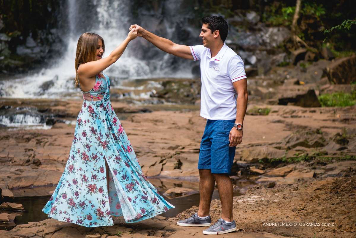 Pre Wedding. Pre ensaio. fotografia Casamento. Ensaio casal. Ensaio em   Brotas.casamentos.fotografia em brotas. inspiration photographers