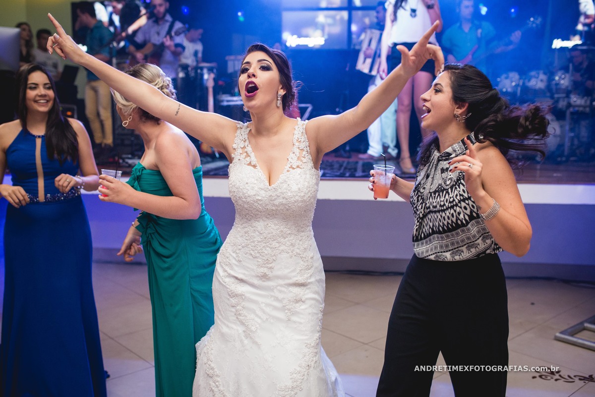 Fotografia de Casamento. Bauru . Buffet Caversan. Fotografia com emoção. noivas .noivos .wedding .bride . inspiração casamento