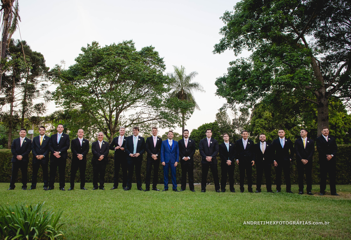 Casamento no Campo. Agudos-SP. Bauru-SP. Wedding Brasil. fotografia de casamento. casamento de dia. Casamento ao ar livre. Inspiração noivas. Andre Timex fotografias. casamento na fazenda. Tons pastéis. Vestido madrinha. Casamento no Campo.