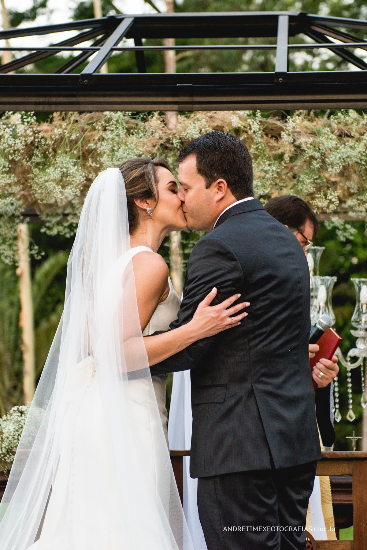 Fotografia de casamento. casamento Bauru. Casar Bauru. fotografia com emoção. fotos espontâneas. Fotógrafo Bauru. Wedding brasil. inspiração noiva. noivas2018. making-of. Bride. casamento em chácara. casamento na fazenda. Casamento de dia. casamento campo