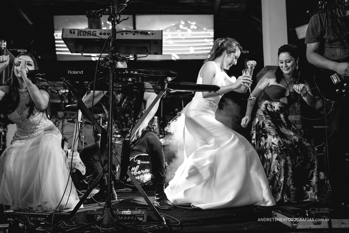 Fotografia de casamento. casamento Bauru. Casar Bauru. fotografia com emoção. fotos espontâneas. Fotógrafo Bauru. Wedding brasil. inspiração noiva. noivas2018. making-of. Bride. casamento em chácara. casamento na fazenda. Casamento de dia. casamento campo