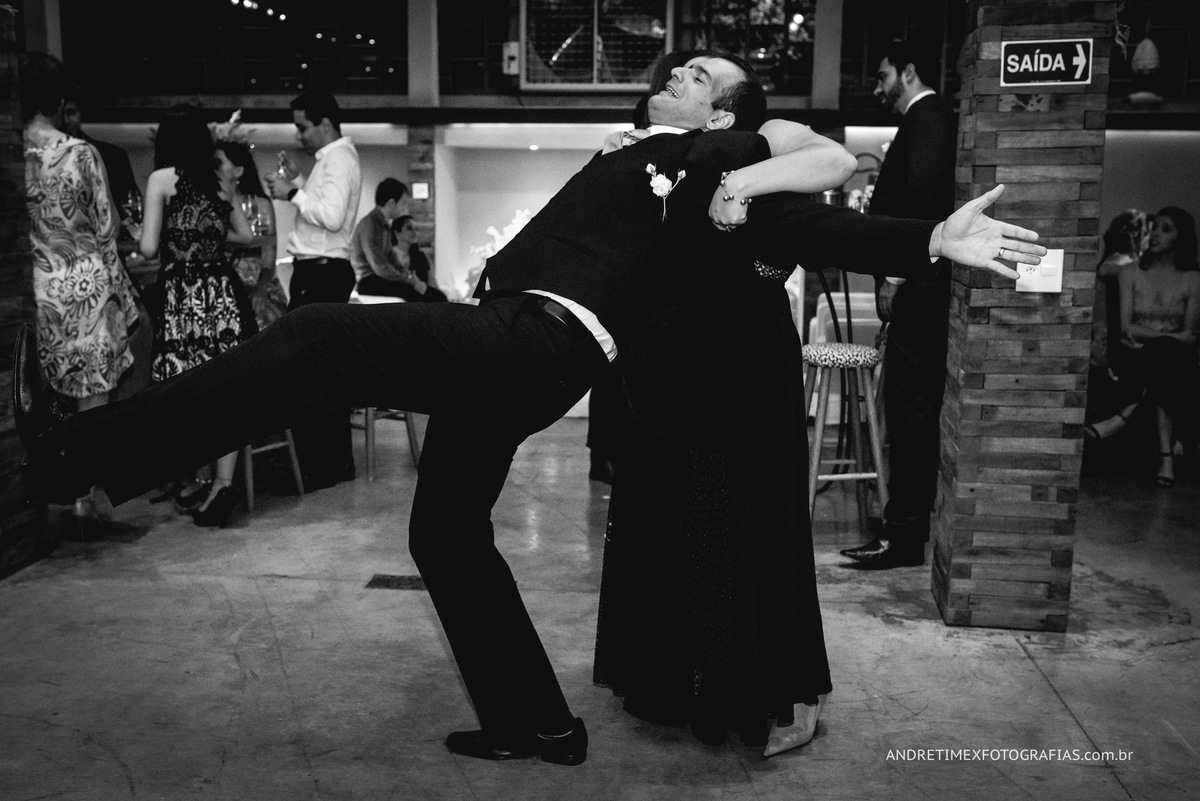 Fotografia de casamento. casamento Bauru. Casar Bauru. fotografia com emoção. fotos espontâneas. Fotógrafo Bauru. Wedding brasil. inspiração noiva. noivas2018. making-of. Bride. casamento em chácara. casamento na fazenda. Casamento de dia. casamento campo