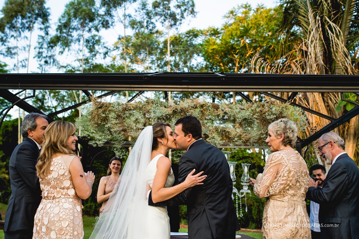 Fotografia de casamento. casamento Bauru. Casar Bauru. fotografia com emoção. fotos espontâneas. Fotógrafo Bauru. Wedding brasil. inspiração noiva. noivas2018. making-of. Bride. casamento em chácara. casamento na fazenda. Casamento de dia. casamento campo