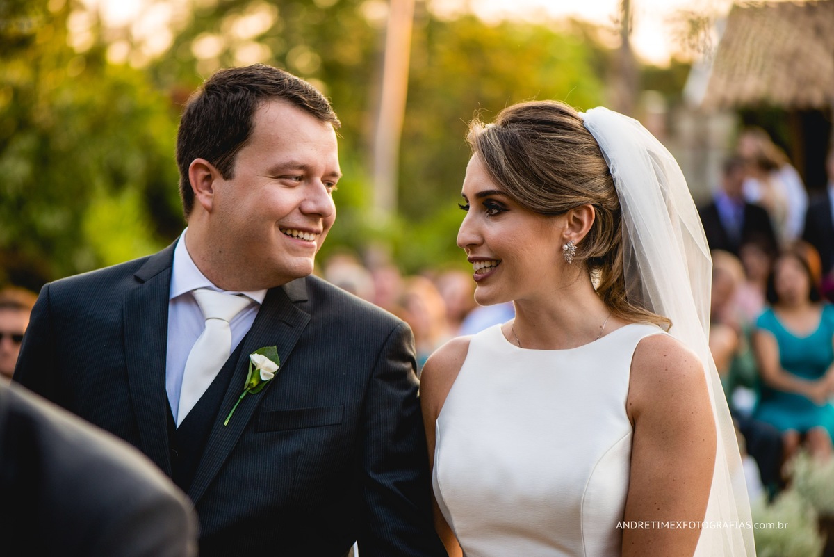 Fotografia de casamento. casamento Bauru. Casar Bauru. fotografia com emoção. fotos espontâneas. Fotógrafo Bauru. Wedding brasil. inspiração noiva. noivas2018. making-of. Bride. casamento em chácara. casamento na fazenda. Casamento de dia. casamento campo