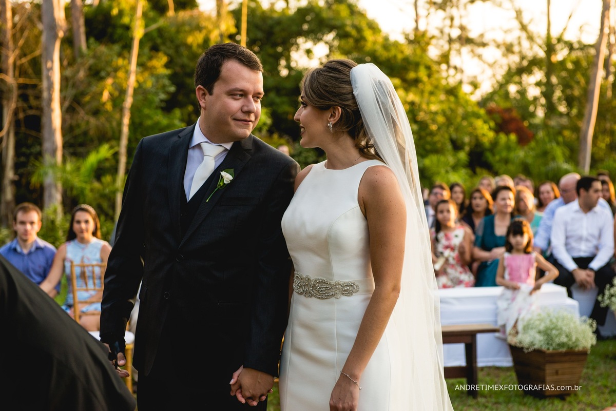 Fotografia de casamento. casamento Bauru. Casar Bauru. fotografia com emoção. fotos espontâneas. Fotógrafo Bauru. Wedding brasil. inspiração noiva. noivas2018. making-of. Bride. casamento em chácara. casamento na fazenda. Casamento de dia. casamento campo