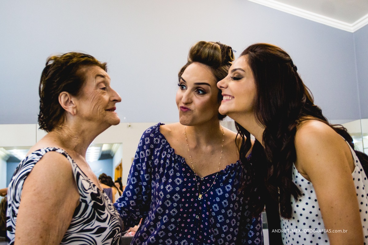 Fotografia de casamento. casamento Bauru. Casar Bauru. fotografia com emoção. fotos espontâneas. Fotógrafo Bauru. Wedding brasil. inspiração noiva. noivas2018. making-of. Bride. casamento em chácara. casamento na fazenda. Casamento de dia. casamento campo