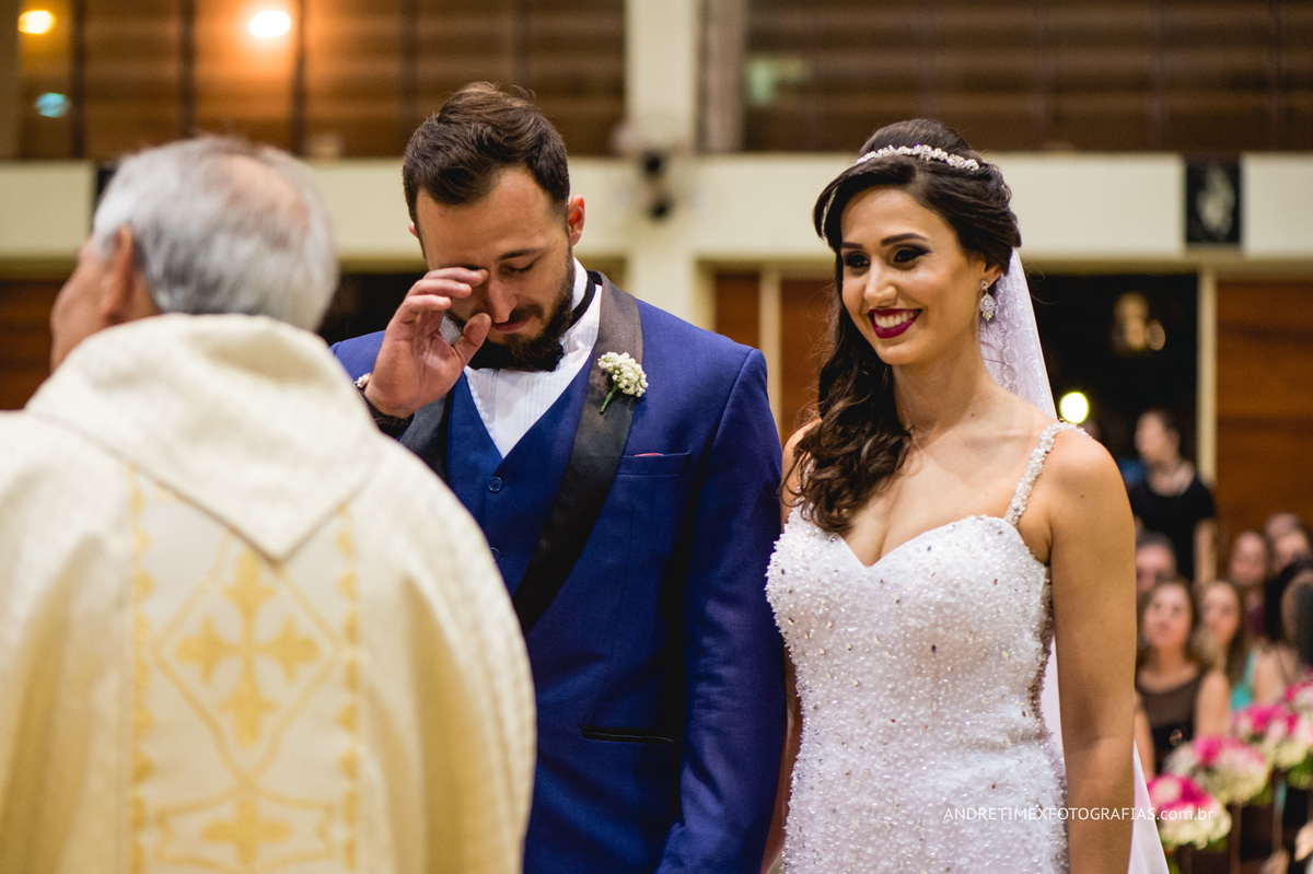 Fotografia casamento. fotografia Bauru. fotografia com emoção. wedding brasil. Inspiração casamento. fotografia moderna. buffet Caversan. festa de casamento. noiva. noivo. fotografia casal. Andre Timex fotógrafo. Bride.  Casamentos. 