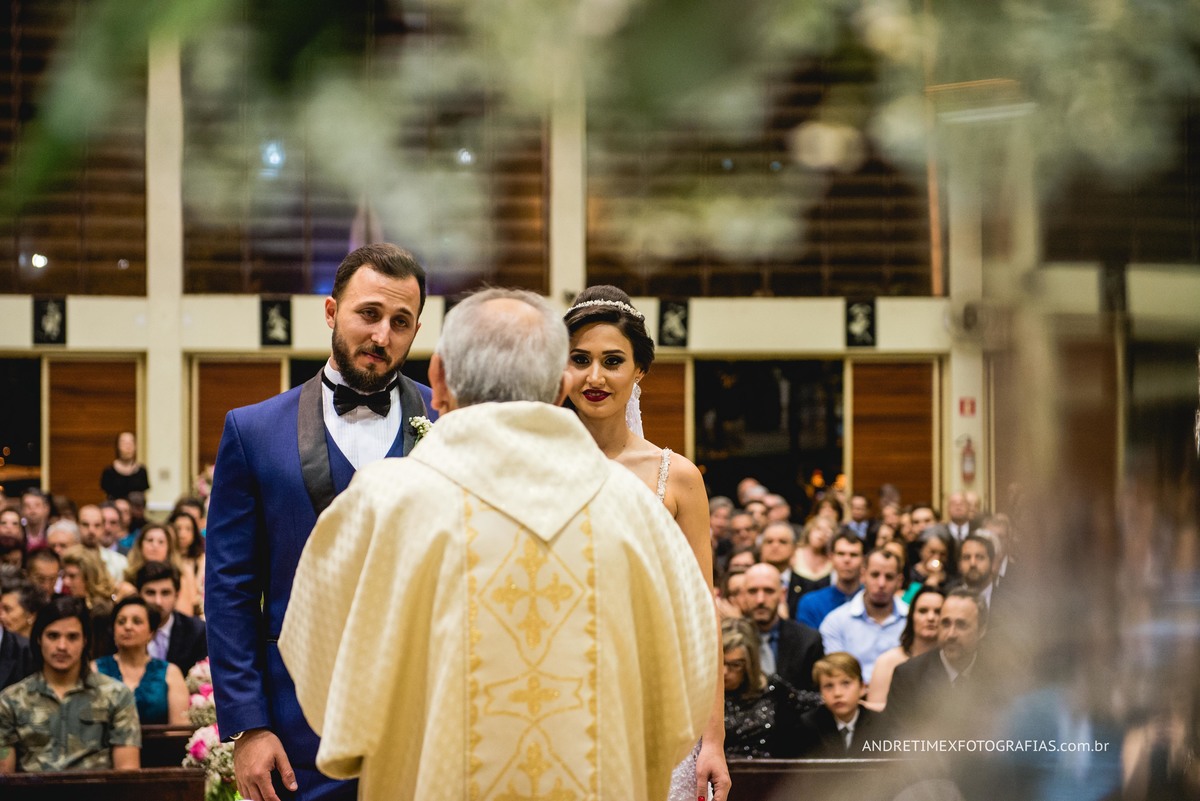 Fotografia casamento. fotografia Bauru. fotografia com emoção. wedding brasil. Inspiração casamento. fotografia moderna. buffet Caversan. festa de casamento. noiva. noivo. fotografia casal. Andre Timex fotógrafo. Bride.  Casamentos. 