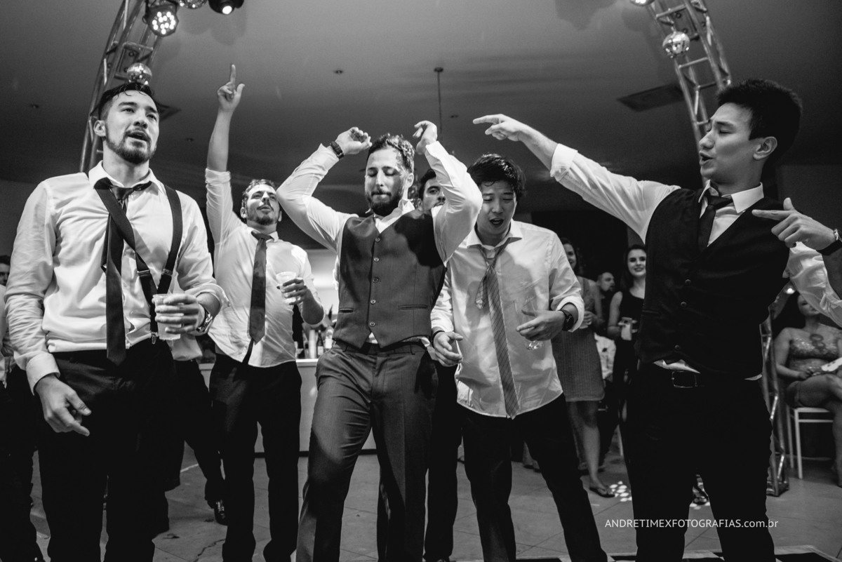 Fotografia casamento. fotografia Bauru. fotografia com emoção. wedding brasil. Inspiração casamento. fotografia moderna. buffet Caversan. festa de casamento. noiva. noivo. fotografia casal. Andre Timex fotógrafo. Bride.  Casamentos. 