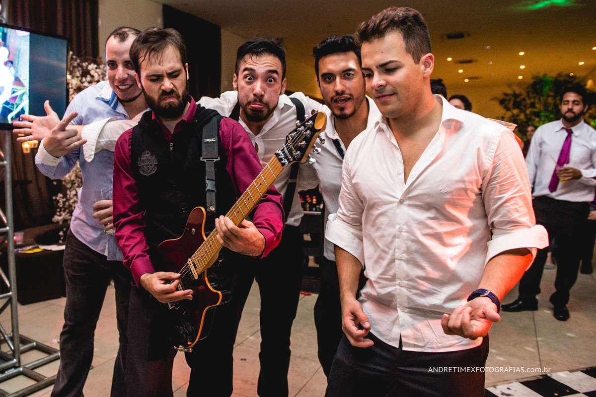 Fotografia casamento. fotografia Bauru. fotografia com emoção. wedding brasil. Inspiração casamento. fotografia moderna. buffet Caversan. festa de casamento. noiva. noivo. fotografia casal. Andre Timex fotógrafo. Bride.  Casamentos. 