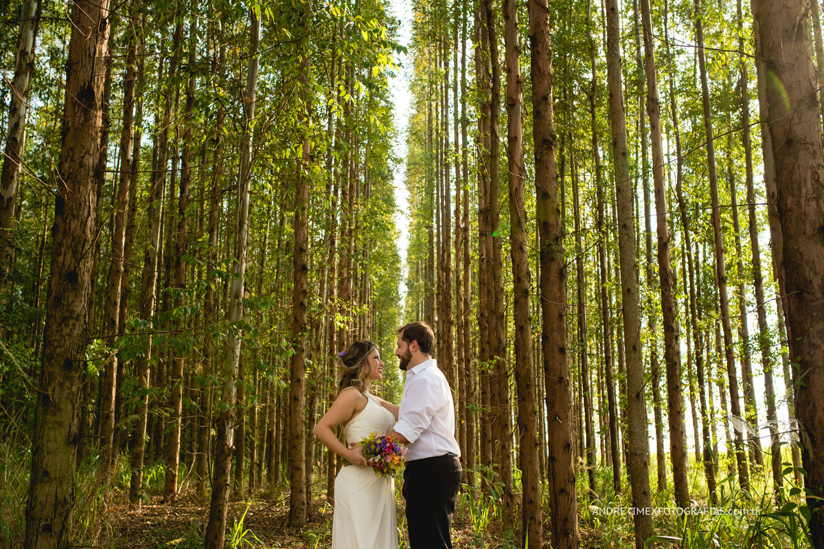 pre wedding - casamento - fotografia de casamento - noiva - noivo - fotografia bauru-sp - andre timex fotografias -fotografia no campo - fotografia com emoção - sensibilidade - ensaio de casal