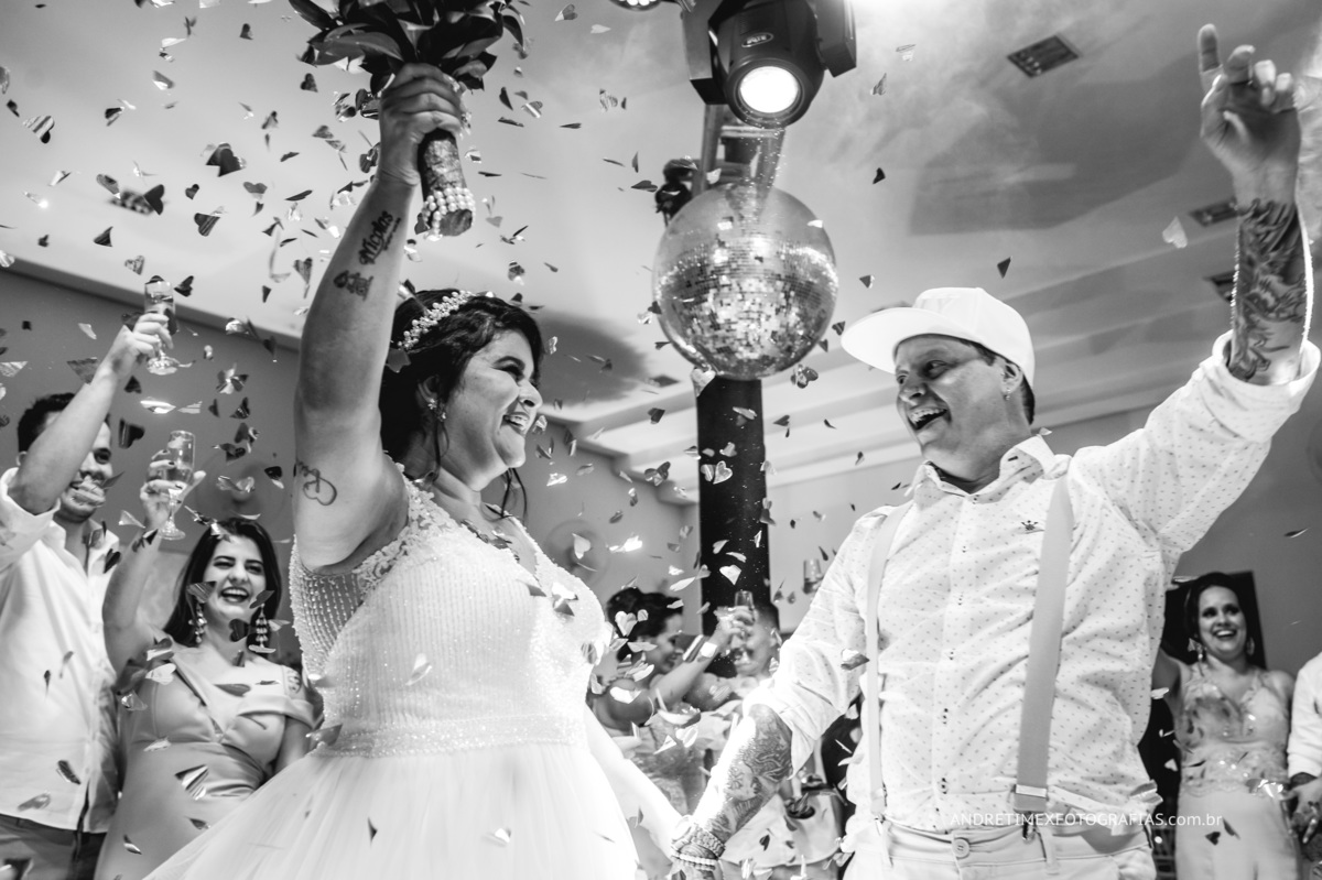 fotografia de casamento. casamento jau. fotografia jau. wedding brasil. casamento no campo. casamento de dia. andre timex fotografias . noiva. noivo. casamentos. casamento. fotografia.