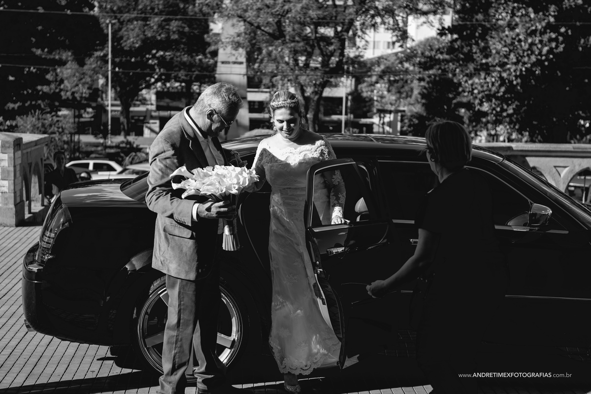 Casamento Jau-sp. Fotografia de casamento. wedding brasil. andre timex fotografias. fotografia com emoção. casamentos. noiva. noivo. casamento no campo. igreja matriz jau-sp. Inspirations photographers. Bride. Married.