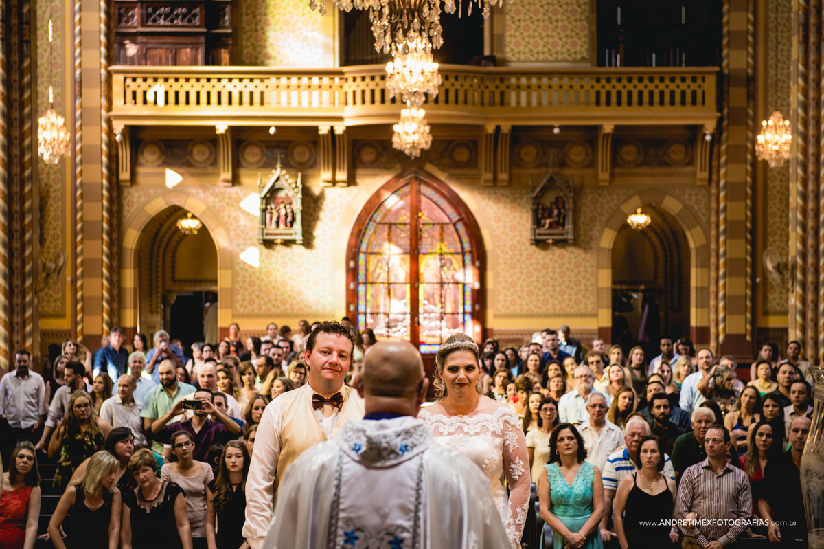 Casamento Jau-sp. Fotografia de casamento. wedding brasil. andre timex fotografias. fotografia com emoção. casamentos. noiva. noivo. casamento no campo. igreja matriz jau-sp. Inspirations photographers. Bride. Married.