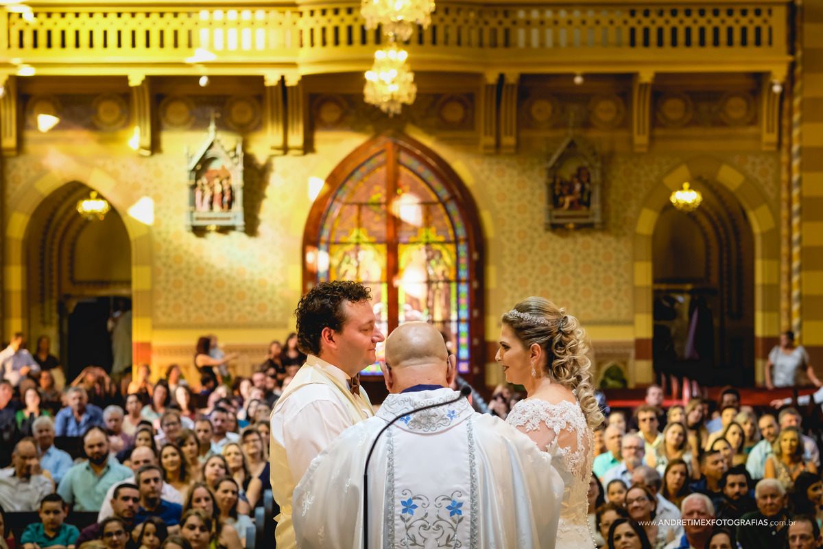 Casamento Jau-sp. Fotografia de casamento. wedding brasil. andre timex fotografias. fotografia com emoção. casamentos. noiva. noivo. casamento no campo. igreja matriz jau-sp. Inspirations photographers. Bride. Married.