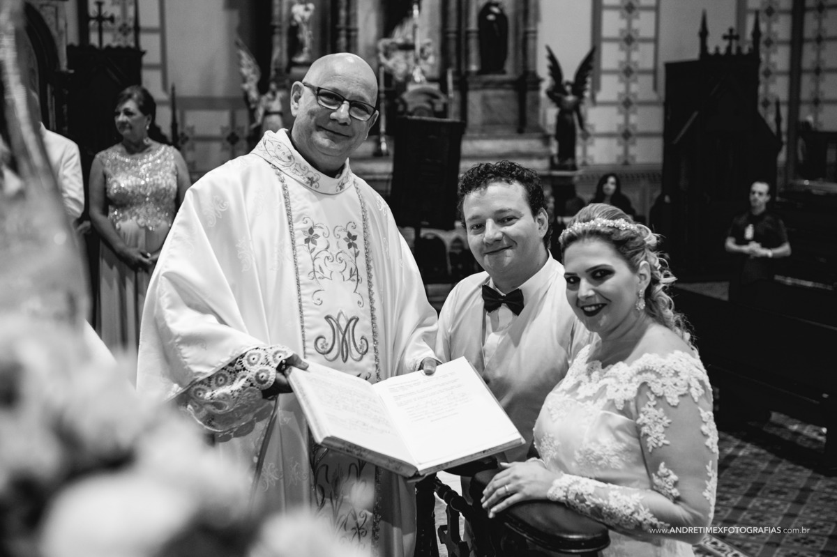 Casamento Jau-sp. Fotografia de casamento. wedding brasil. andre timex fotografias. fotografia com emoção. casamentos. noiva. noivo. casamento no campo. igreja matriz jau-sp. Inspirations photographers. Bride. Married.