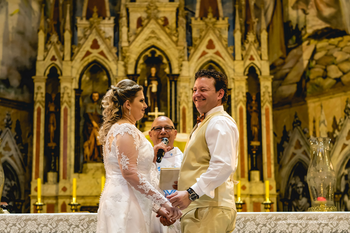 Casamento Jau-sp. Fotografia de casamento. wedding brasil. andre timex fotografias. fotografia com emoção. casamentos. noiva. noivo. casamento no campo. igreja matriz jau-sp. Inspirations photographers. Bride. Married.