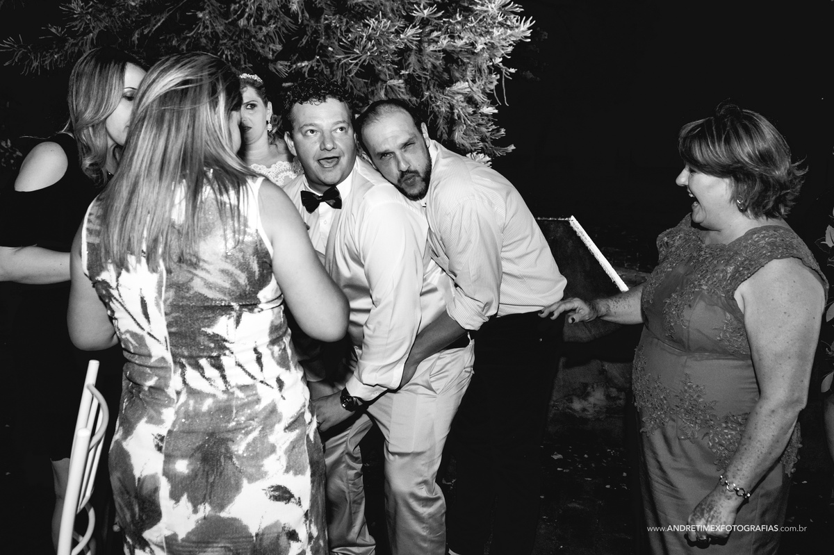 Casamento Jau-sp. Fotografia de casamento. wedding brasil. andre timex fotografias. fotografia com emoção. casamentos. noiva. noivo. casamento no campo. igreja matriz jau-sp. Inspirations photographers. Bride. Married.