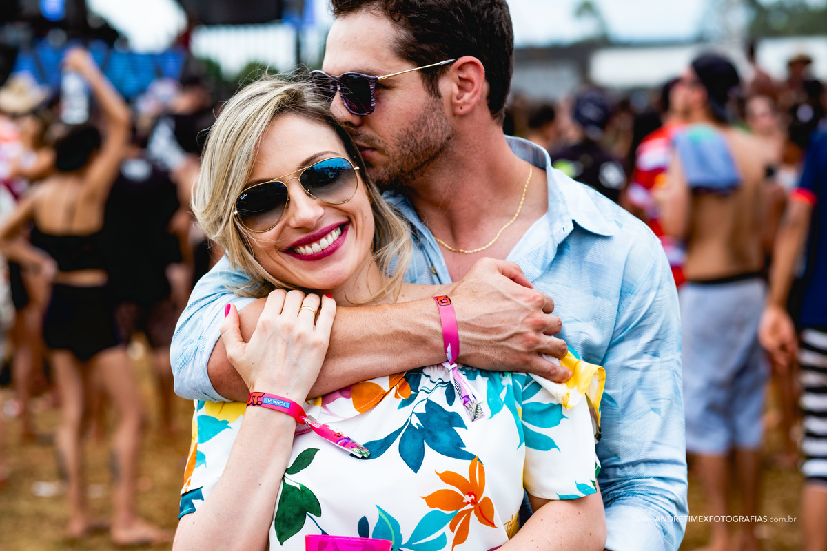 Ensaio casamento. Fotografia de casamento. Out Bauru. Rave Out. Fotografia Bauru. Wedding. Casamentos. Ensaio casal. Pre wedding. Bauru. Sao Paulo raves. Noiva. Noivo. Inspiração casamento.