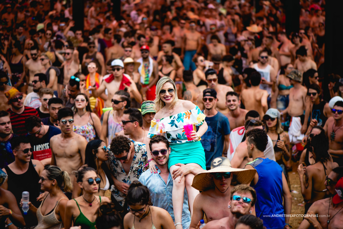 Ensaio casamento. Fotografia de casamento. Out Bauru. Rave Out. Fotografia Bauru. Wedding. Casamentos. Ensaio casal. Pre wedding. Bauru. Sao Paulo raves. Noiva. Noivo. Inspiração casamento.