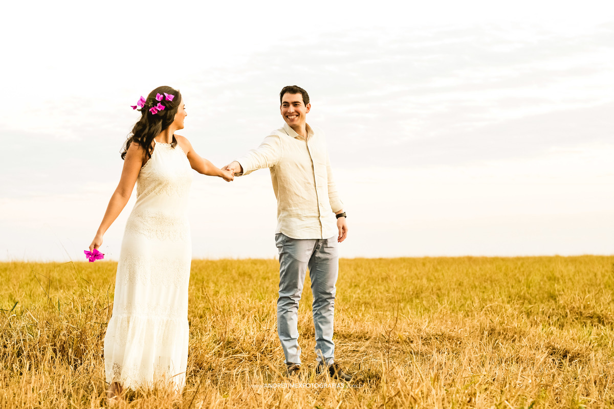 pre wedding. ensaio casamento. fotografia de casamento Marilia-sp.wedding. Casamento. Fotografia de casamento. The best wedding. Casamento no campo. André Timex Fotografias. Fotografia Bauru. inspiração casamentos. 