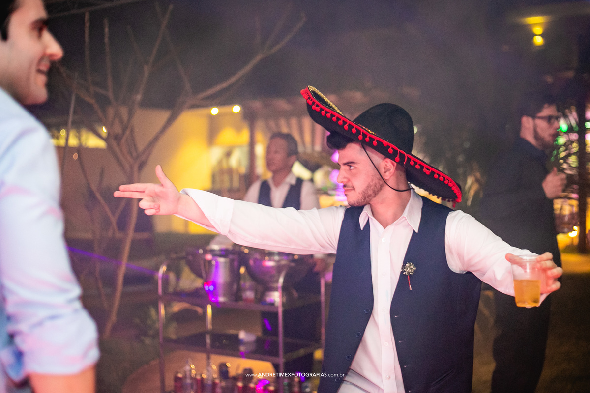 fotografia de casamento - Bauru - wedding- Casamento - fotografia bauru - noiva - noivo - vou casar - noiva do ano - vestido de noiva - Wedding Brasil - casamento no campo -casamento de dia - photographer - melhores fotógrafos de casamento.