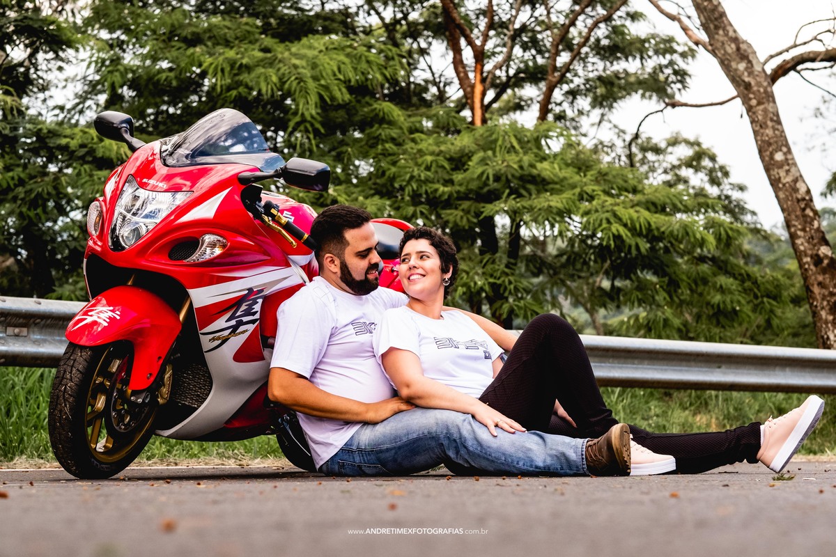 ensaio de casal . pre wedding . horto bauru . andre timex fotografia . ensaio de moto . wedding . casamento. bauru .casamento em bauru. brotas ensaio .ensaio igreja matriz jau. fotografia de casamento . wedding brasil