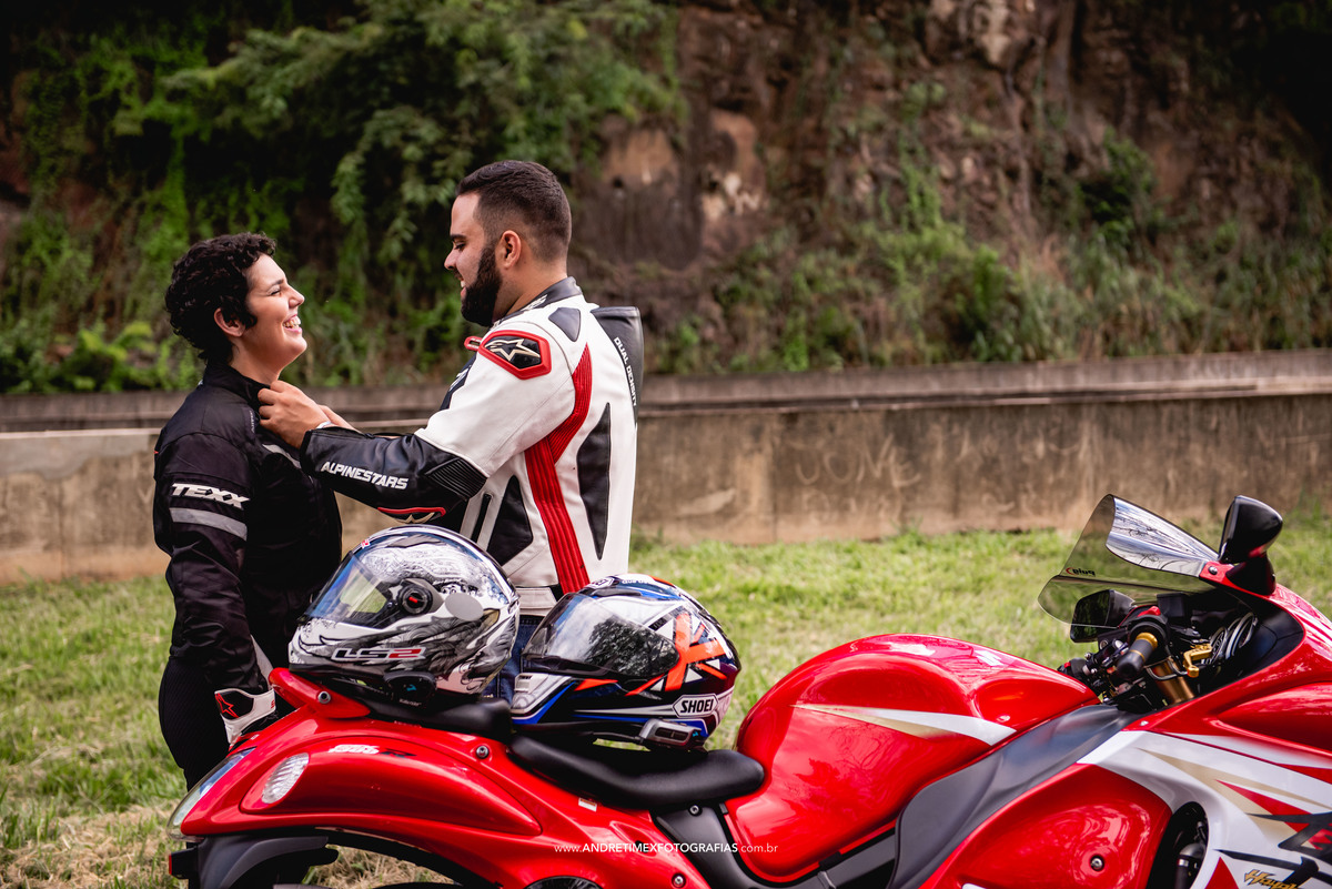 ensaio de casal . pre wedding . horto bauru . andre timex fotografia . ensaio de moto . wedding . casamento. bauru .casamento em bauru. brotas ensaio .ensaio igreja matriz jau. fotografia de casamento . wedding brasil