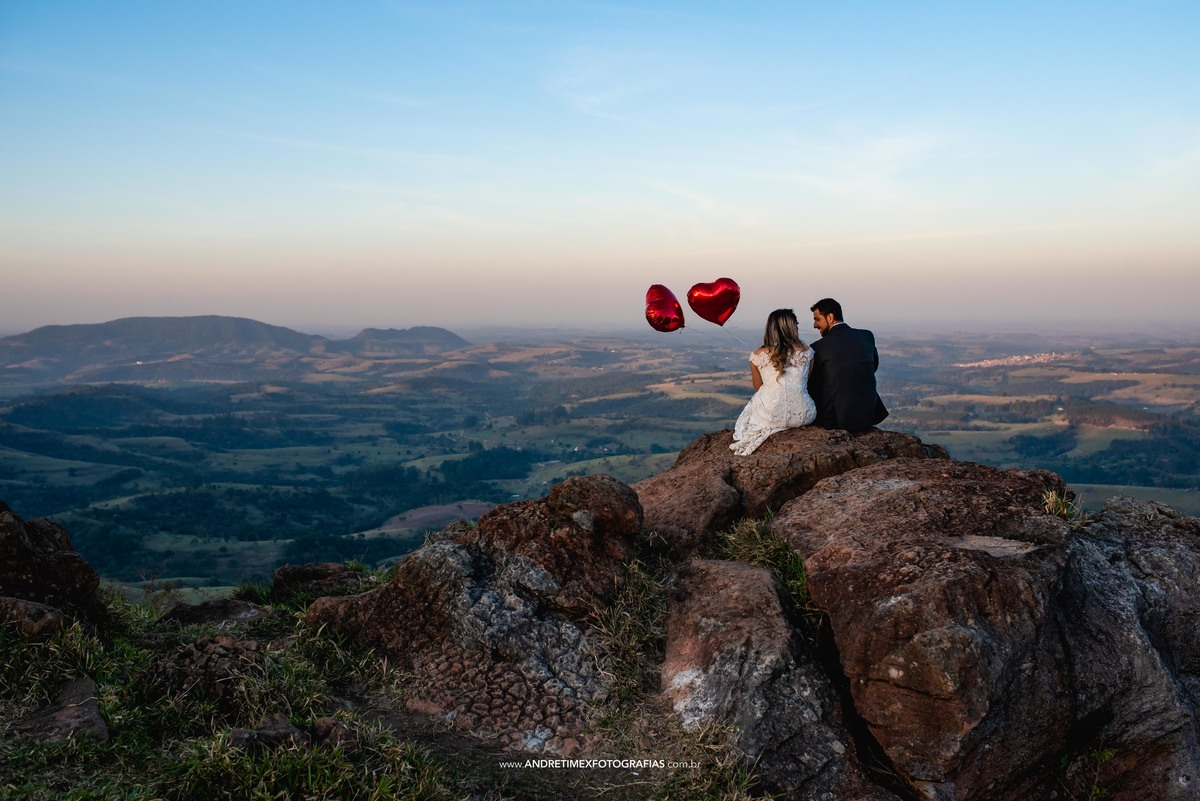 ensaio de casamento . pre wedding . pre ensaio . ensaio de casal . padrinho-sp . fotografia de casamento. ensaio em Botucatu. Cuesta de Botucatu. ensaio na serra.  os melhores fotógrafos de casamento.
