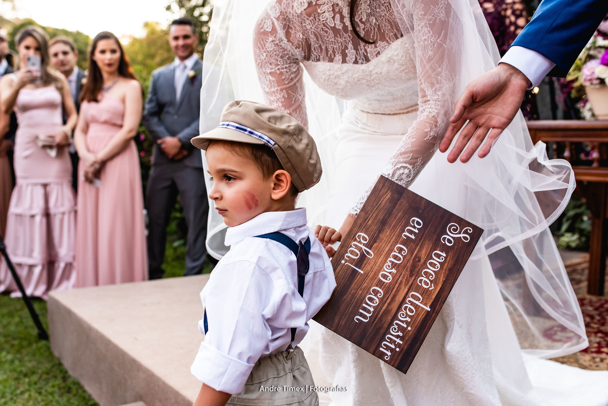 Tais Puntel - Constance Zahn - dia da noiva - vestido de noiva - fotografia de casamento - Fazenda dona Catarina - penteado de noiva  - wedding day - casamento no campo - casamento na fazenda - casamento de dia - Andre timex 
