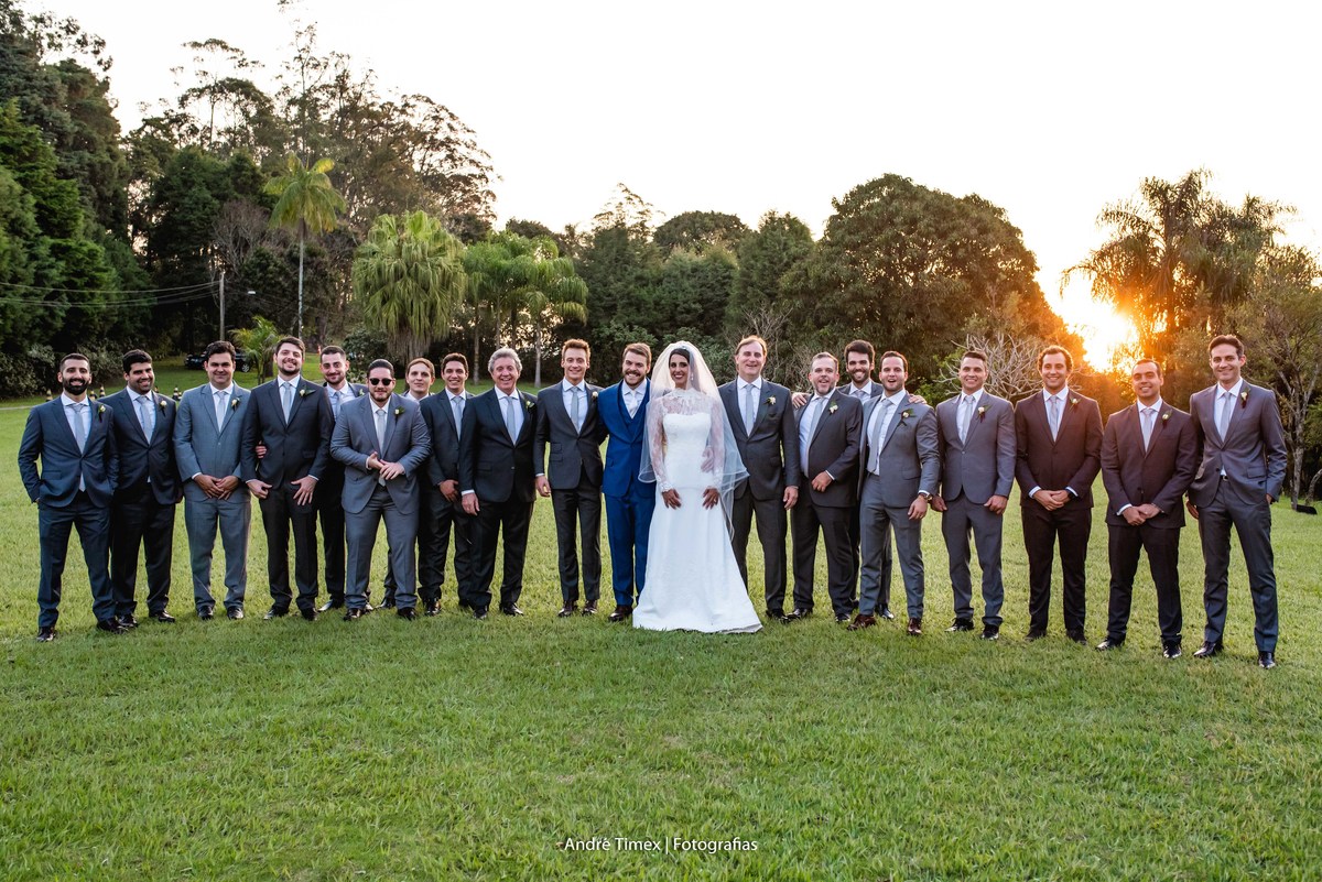 Tais Puntel - Constance Zahn - dia da noiva - vestido de noiva - fotografia de casamento - Fazenda dona Catarina - penteado de noiva  - wedding day - casamento no campo - casamento na fazenda - casamento de dia - Andre timex 