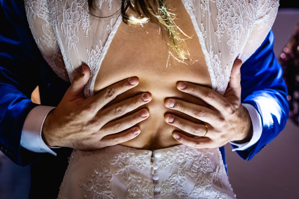 Tais Puntel - Constance Zahn - dia da noiva - vestido de noiva - fotografia de casamento - Fazenda dona Catarina - penteado de noiva  - wedding day - casamento no campo - casamento na fazenda - casamento de dia - Andre timex 