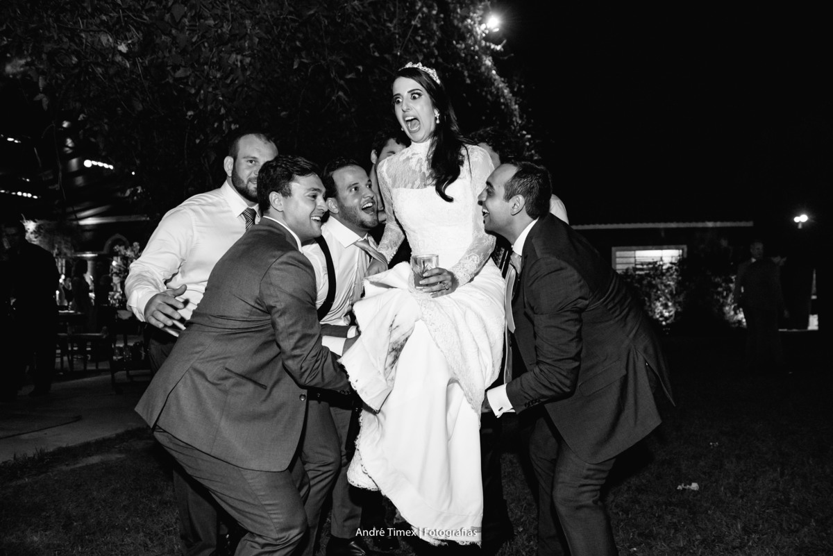 Tais Puntel - Constance Zahn - dia da noiva - vestido de noiva - fotografia de casamento - Fazenda dona Catarina - penteado de noiva  - wedding day - casamento no campo - casamento na fazenda - casamento de dia - Andre timex 