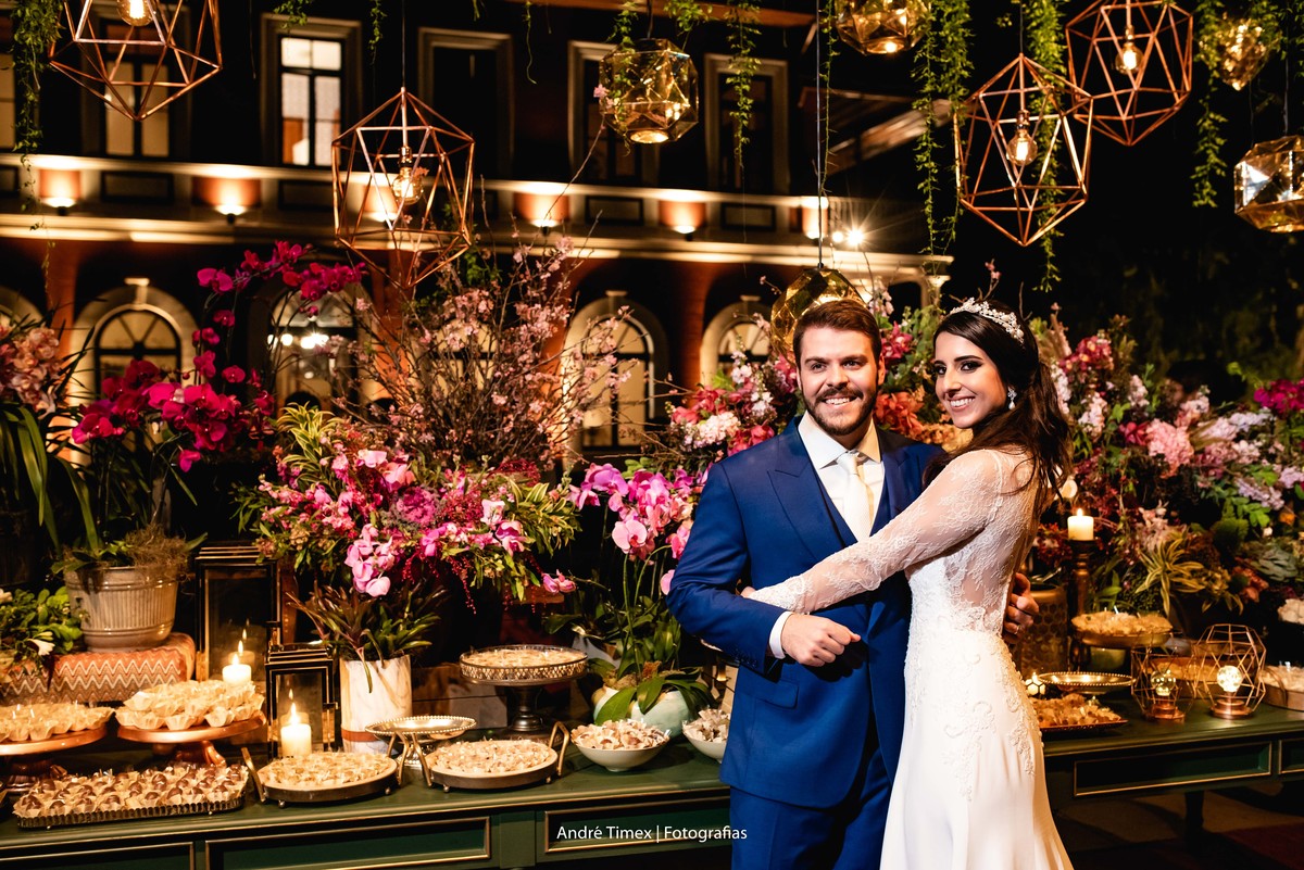 Tais Puntel - Constance Zahn - dia da noiva - vestido de noiva - fotografia de casamento - Fazenda dona Catarina - penteado de noiva  - wedding day - casamento no campo - casamento na fazenda - casamento de dia - Andre timex 