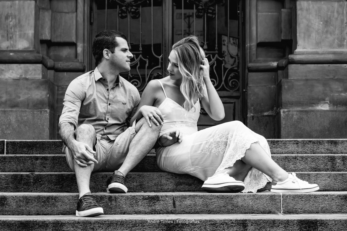 ensaio de casal. Av Paulista. ensaio em São Paulo. fotografia de casamento. Fotógrafo Bauru. Fotografia em Sao paulo. pré wedding. ensaio centro sp