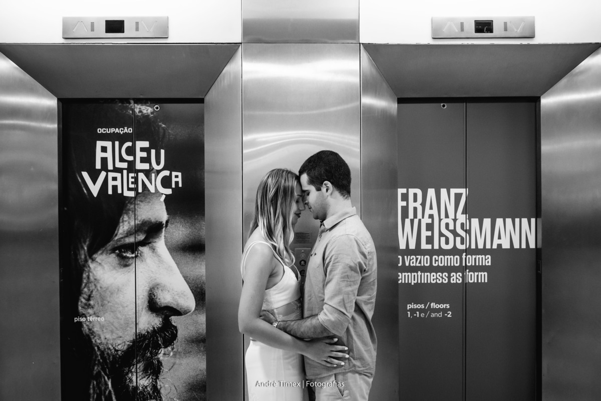 ensaio de casal. Av Paulista. ensaio em São Paulo. fotografia de casamento. Fotógrafo Bauru. Fotografia em Sao paulo. pré wedding.